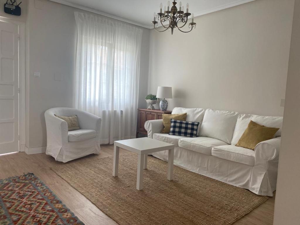 La Casita De El Montan Baja Aparthotel Avilés Kültér fotó
